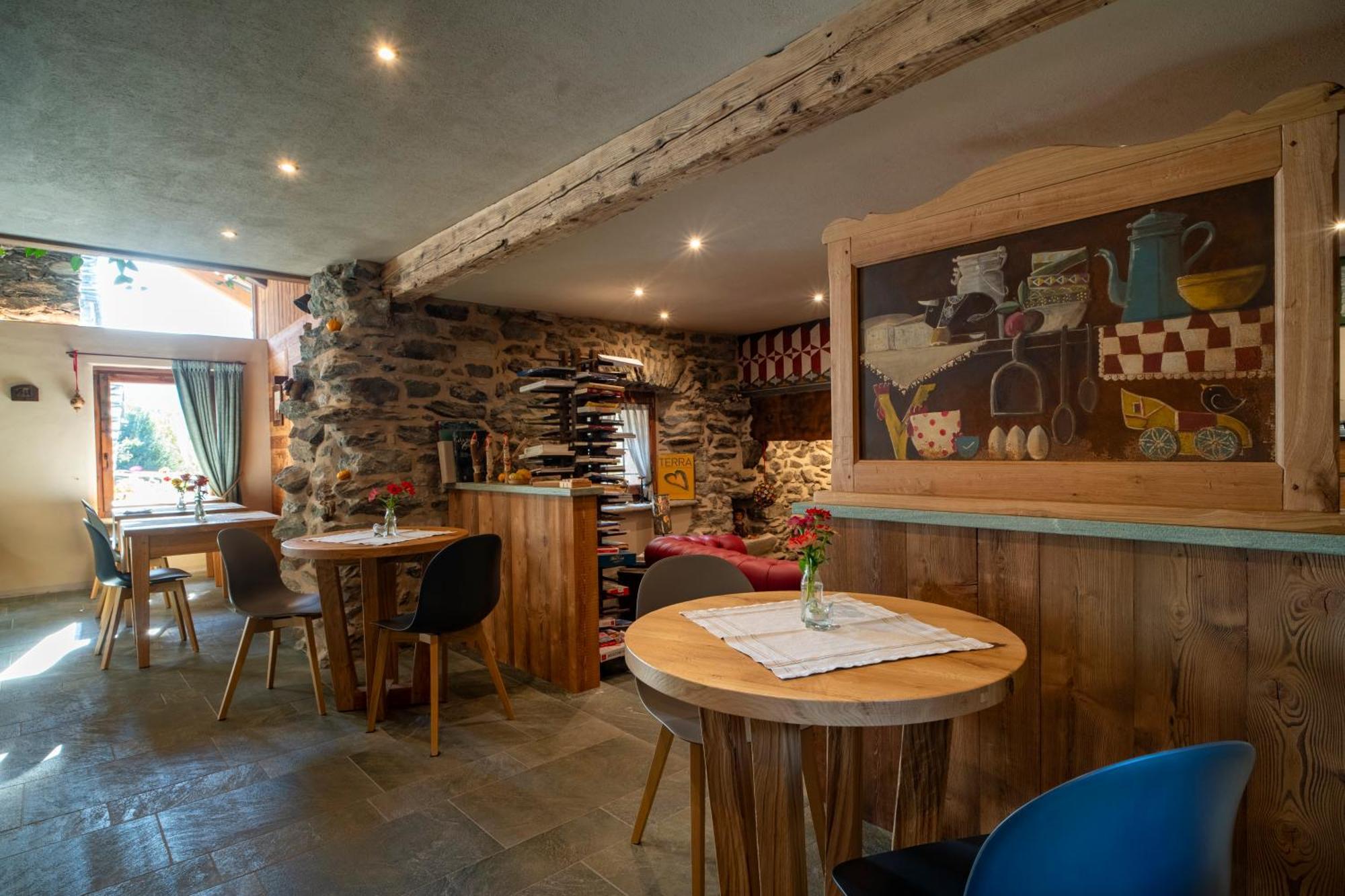 Au Coeur Du Village Chambres D'Hotes & Spa Arnad Eksteriør bilde