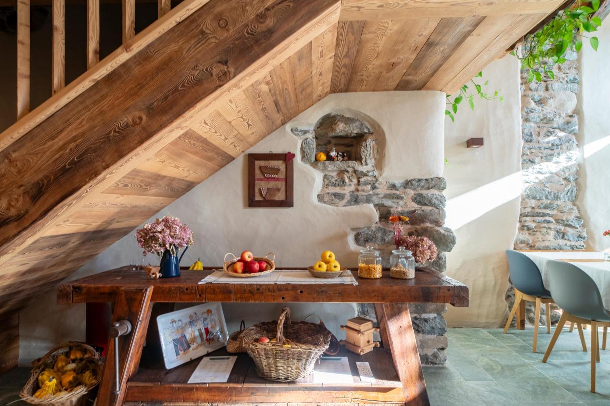 Au Coeur Du Village Chambres D'Hotes & Spa Arnad Eksteriør bilde