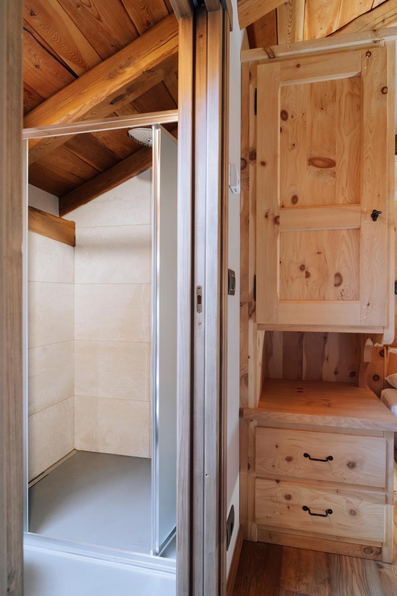 Au Coeur Du Village Chambres D'Hotes & Spa Arnad Eksteriør bilde