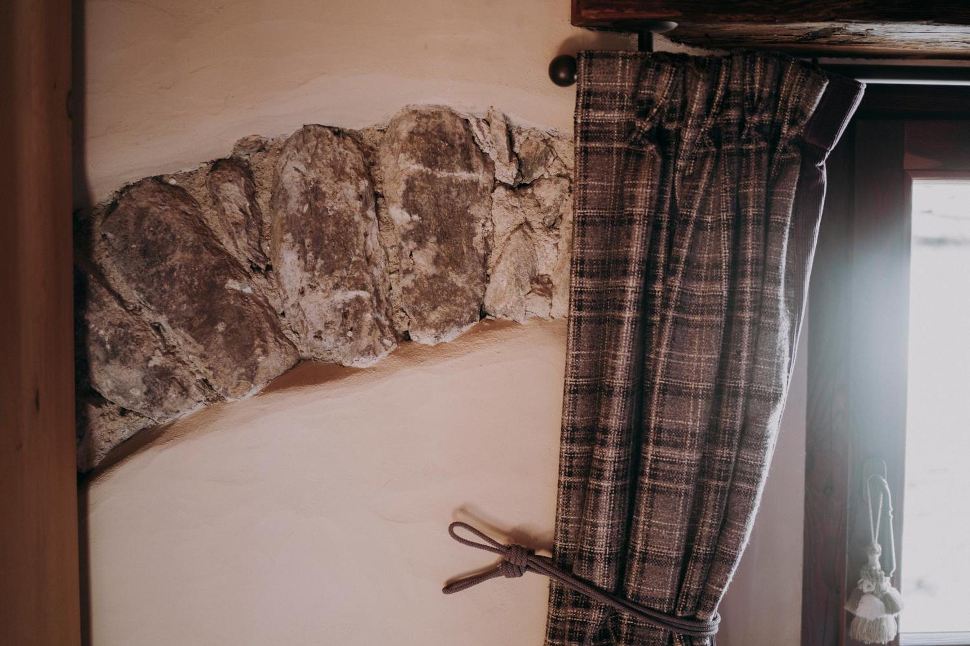 Au Coeur Du Village Chambres D'Hotes & Spa Arnad Eksteriør bilde
