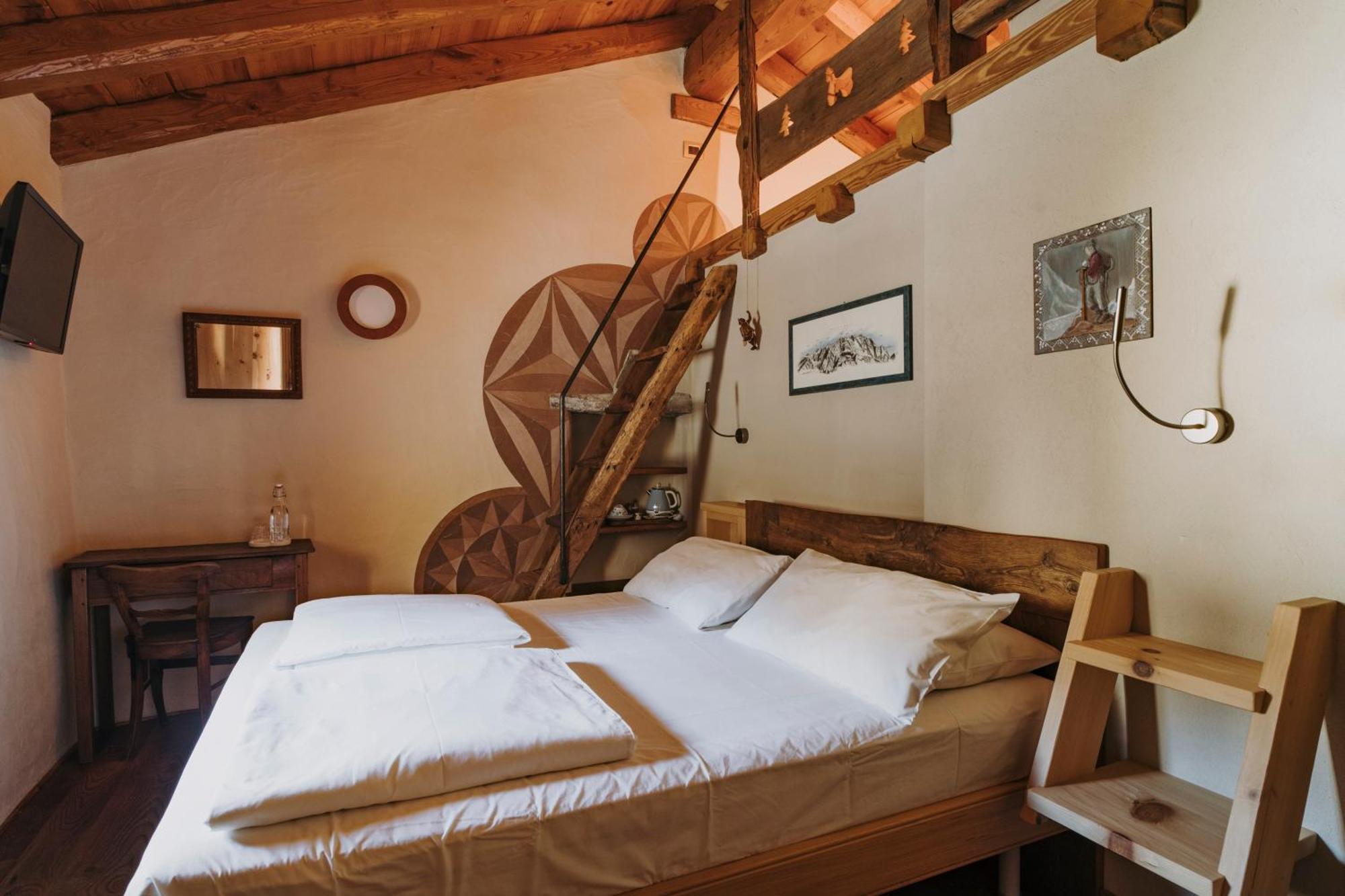 Au Coeur Du Village Chambres D'Hotes & Spa Arnad Eksteriør bilde