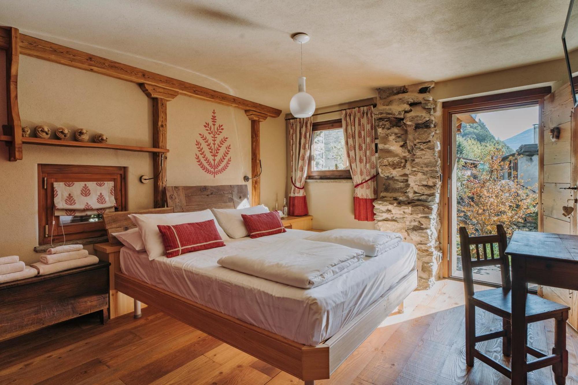 Au Coeur Du Village Chambres D'Hotes & Spa Arnad Eksteriør bilde