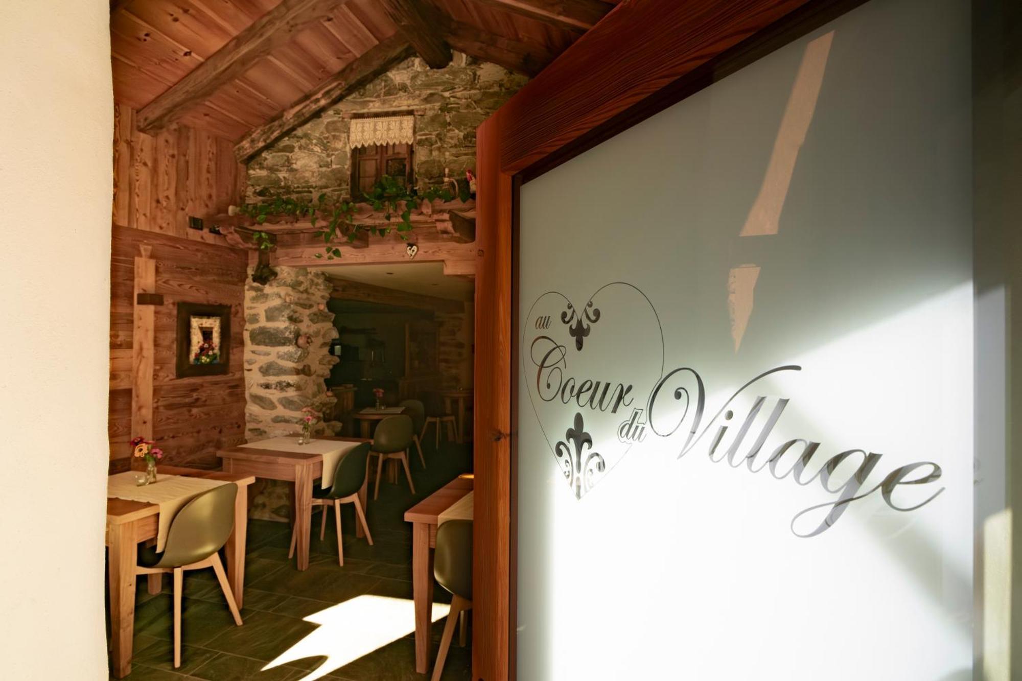 Au Coeur Du Village Chambres D'Hotes & Spa Arnad Eksteriør bilde
