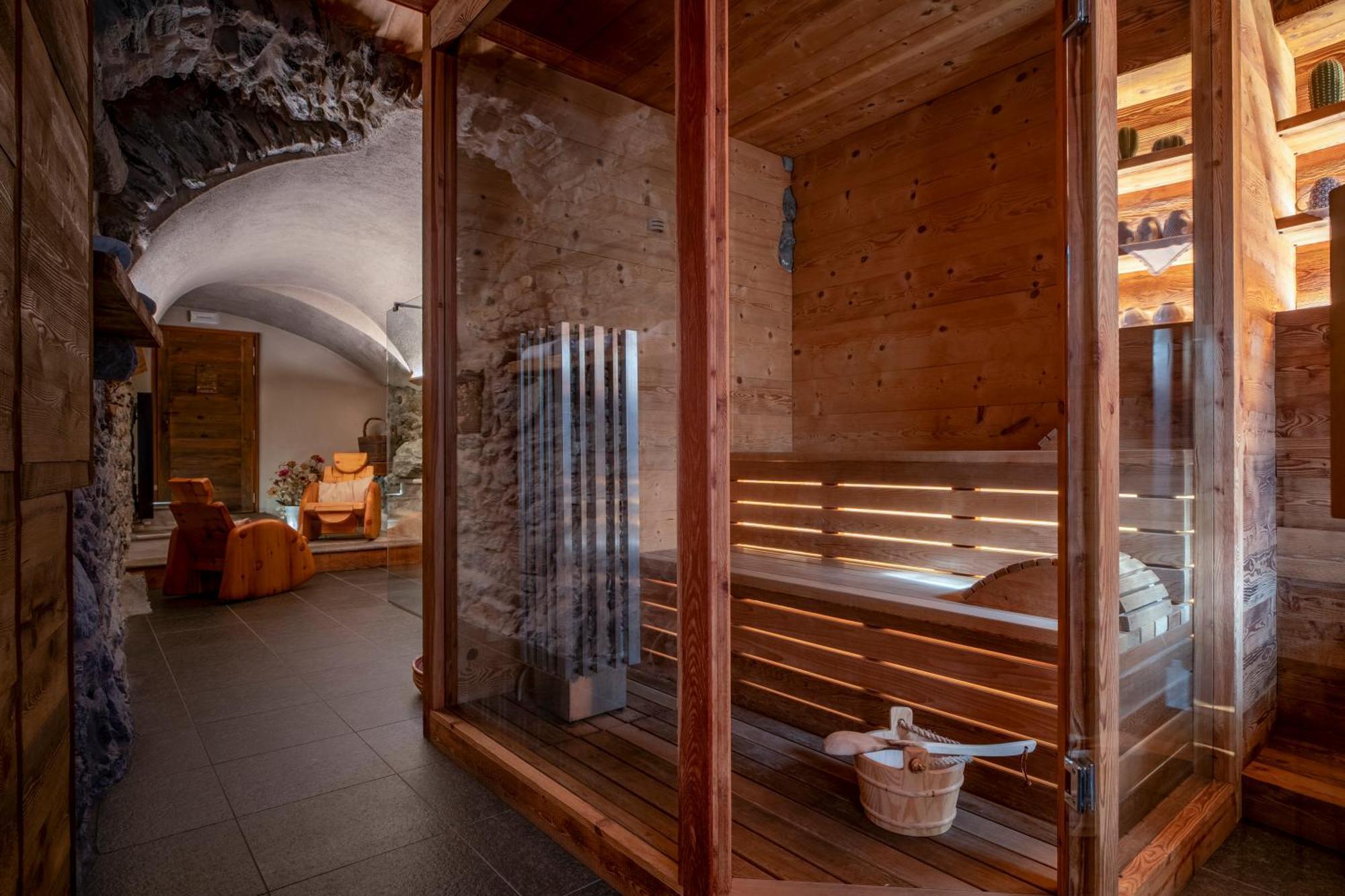 Au Coeur Du Village Chambres D'Hotes & Spa Arnad Eksteriør bilde